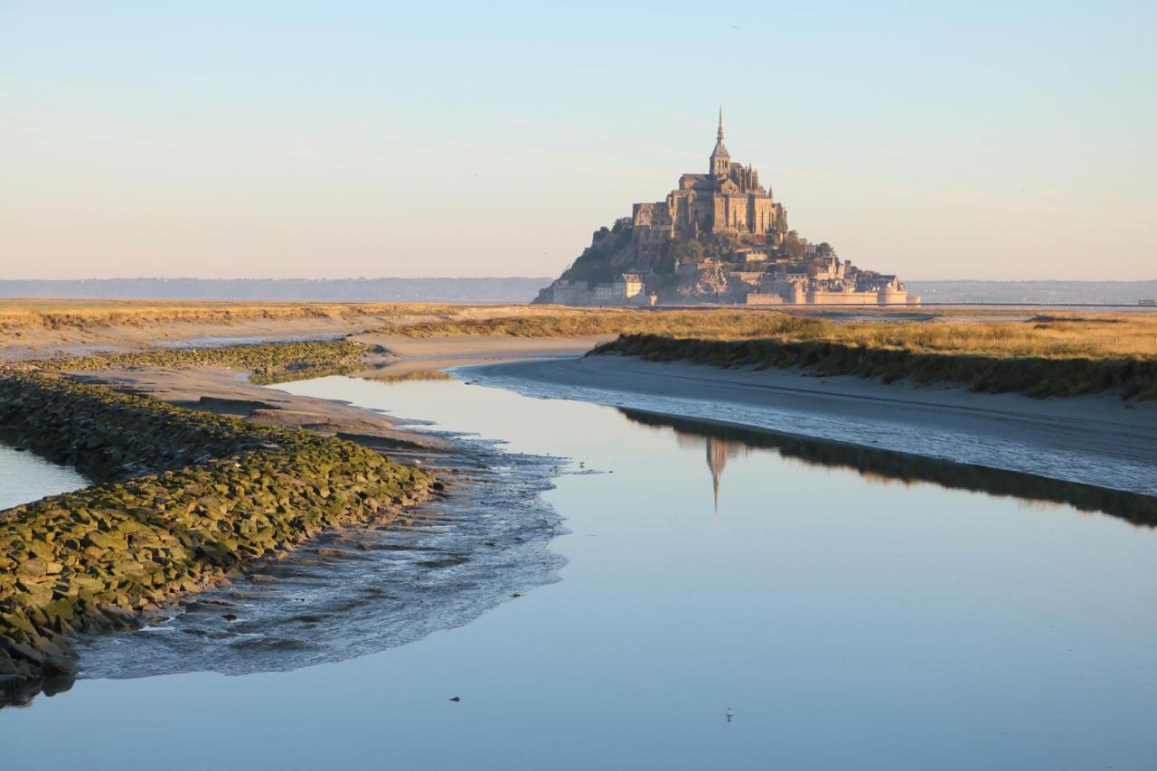 Hotel Le Saint Aubert Mont St. Michel Exterior foto