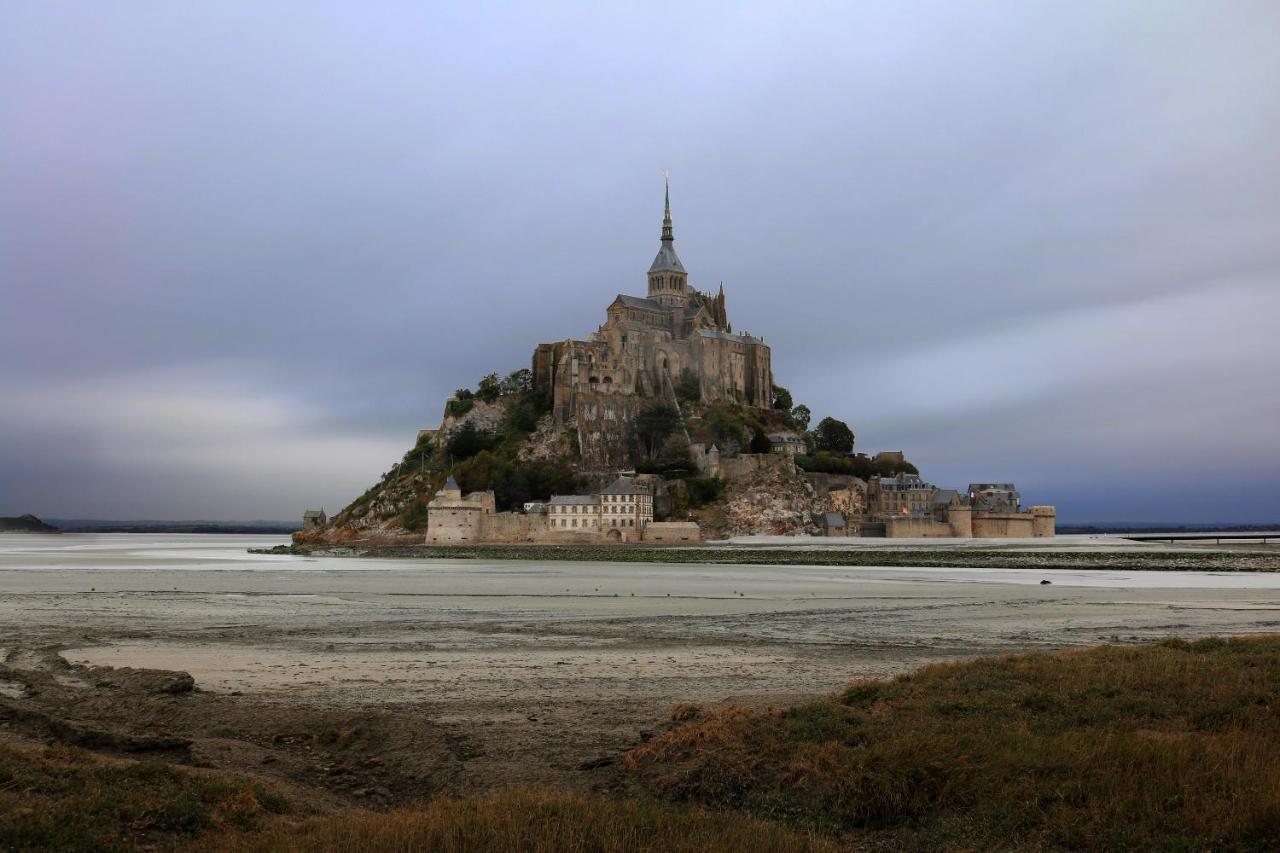 Hotel Le Saint Aubert Mont St. Michel Exterior foto